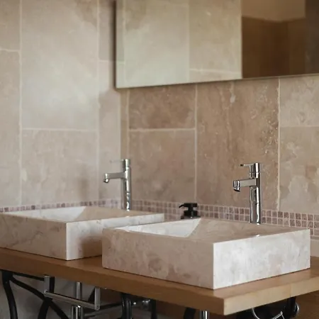 Bed & Breakfast La Fabrique A Poupees - Et De Charme Au Coeur De Menton