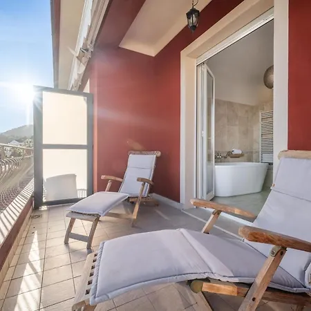 La Fabrique A Poupees - Et De Charme Au Coeur De Bed & Breakfast Menton
