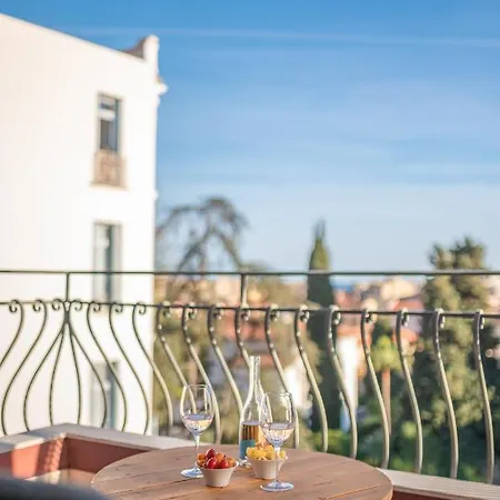La Fabrique A Poupees - Et De Charme Au Coeur De Bed & Breakfast Menton